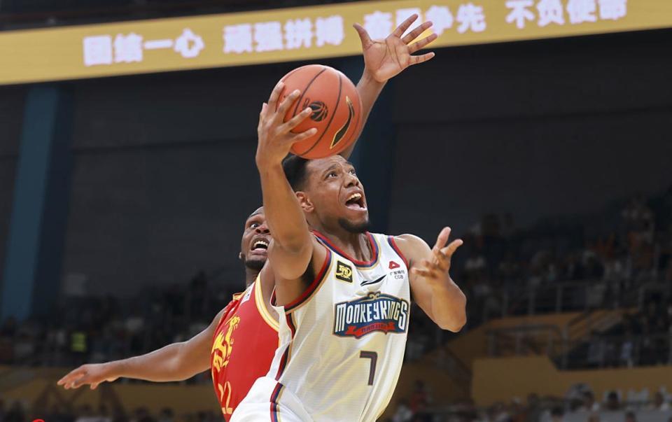 由此站稳脚, 再跳槽也没 由此站稳脚, 再跳槽也没