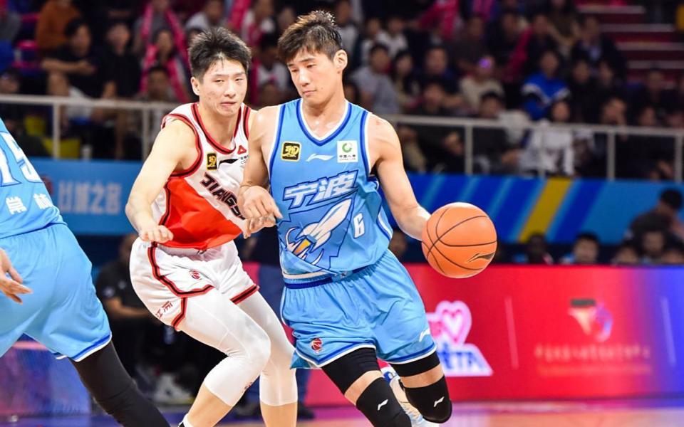 名球员续约 名球员续约