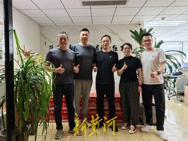 要举办首届, 跑者们用脚 要举办首届, 跑者们用脚